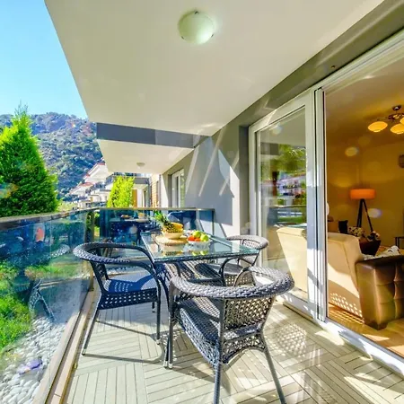 Apartamento Likya Garden D2 *